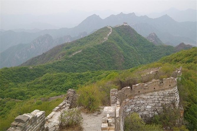 Simatai Great Wall & Gubei Water Town Private Trip English Driver - The guide question: driver or historian?