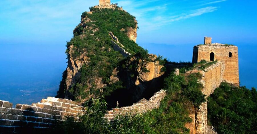 Small-Group Mutianyu Great Wall Tour With lunch And Ticket - Walking the eastern wall