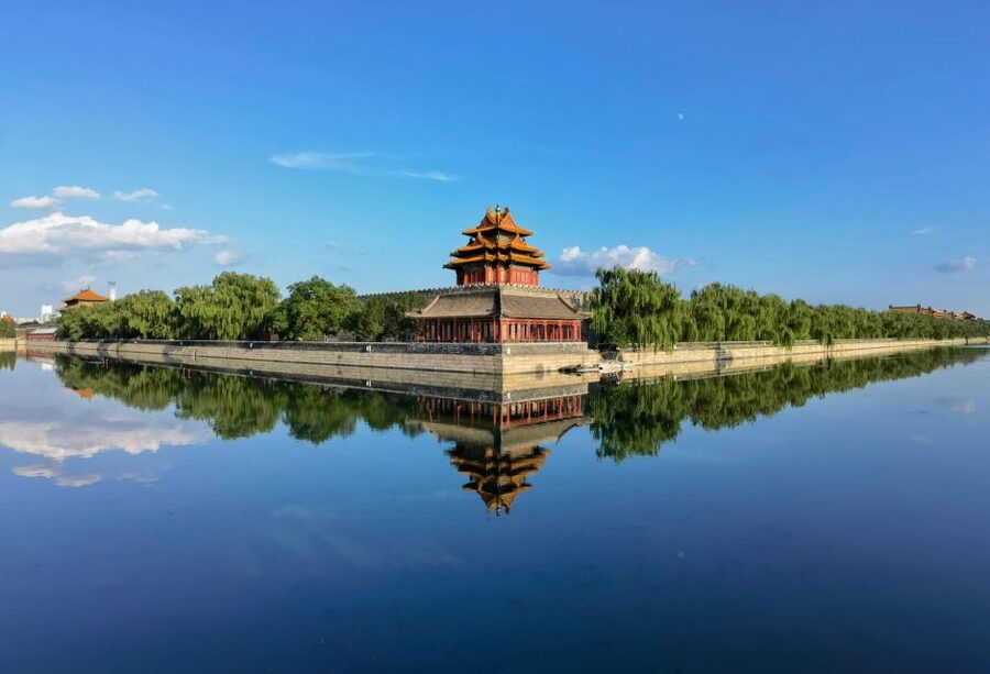 Small Group Tour With Beijing Great Wall And Forbidden City - Chinese lunch before the Great Wall