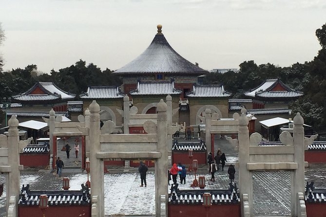 Temple of Heaven Private Tour with Extra Scenic Spots Added On - The park’s morning life before the monuments