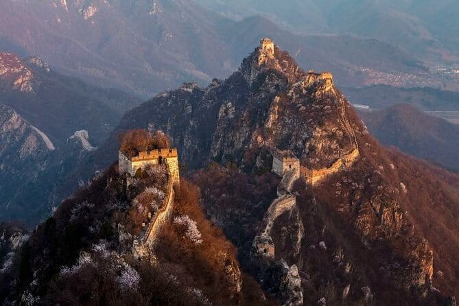VIP Hiking Adventure Tour for Jiankou Great Wall - A clear change as you head toward Mutianyu
