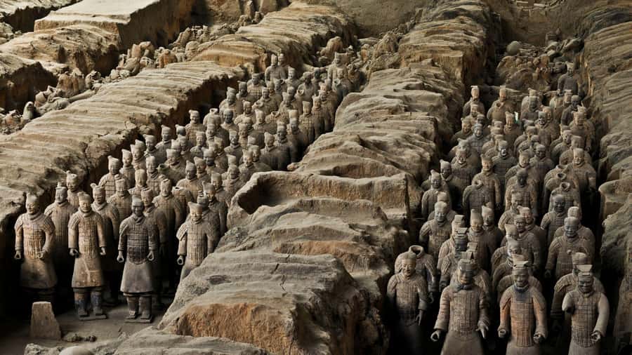 Xian: Bus Tour of Terracotta Warriors With Guide & Lunch - What the English-speaking guide adds